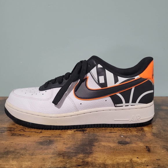 Nike Other - Nike Air Force Ones Mens 9.5 '07 LV8 NBA PACK